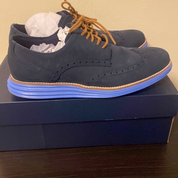 Cole Haan - Picture 4 of 4